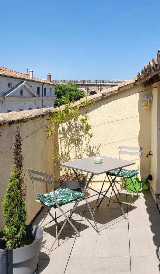 La Dolce Vita Nimoise Terrasse 100 M Des Arenes Nimes Exterior foto